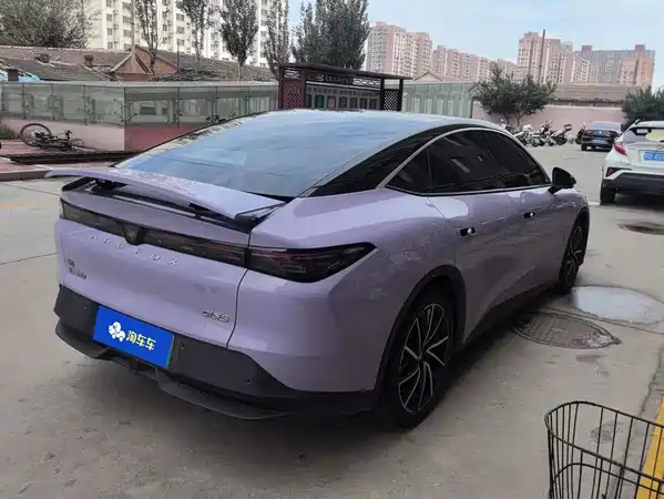 Arcfox Alpha S5 2025