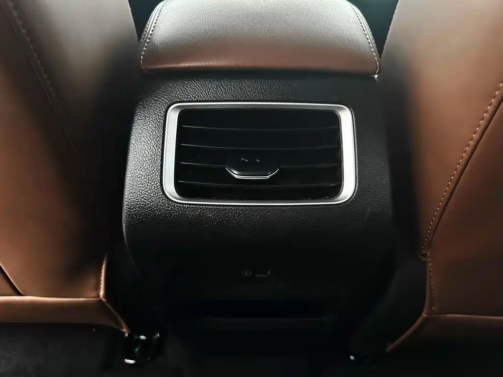 Geely Vision X6 2023 — фото 17
