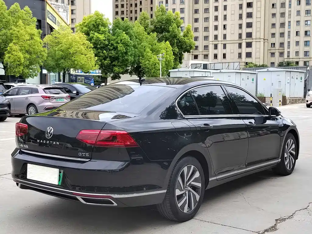 Volkswagen Magotan GTE PHEV 2023 — фото 16
