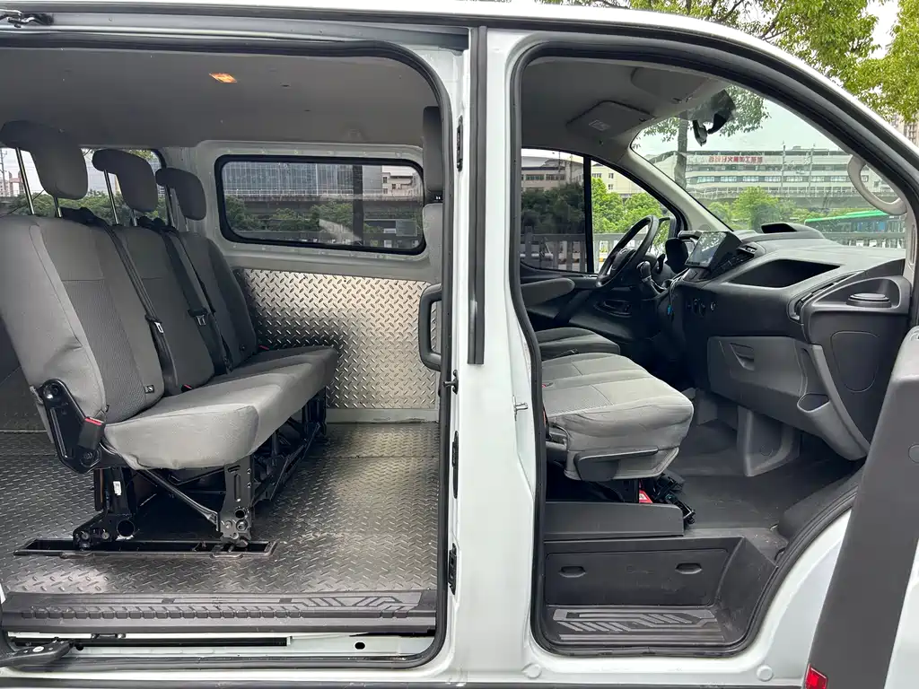 Ford Transit 2021 — фото 10