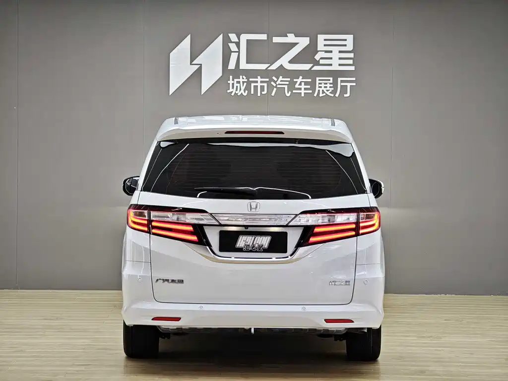 Honda Odyssey 2017 — фото 5