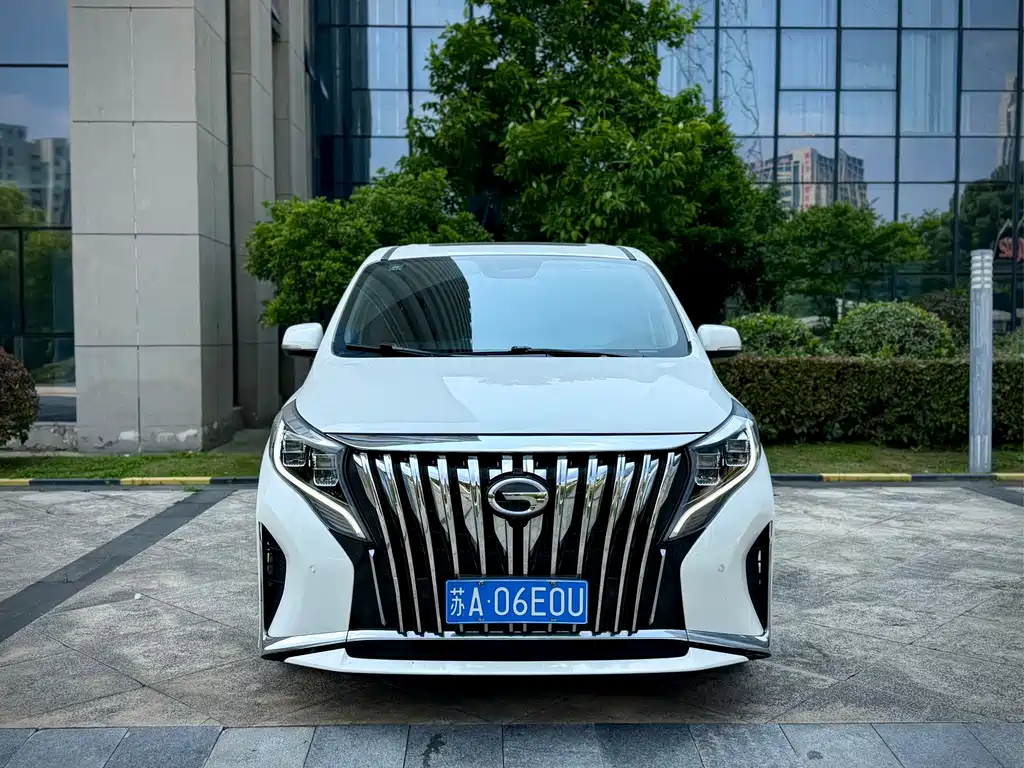 GAC Motor Trumpchi M8 2022 — фото 2