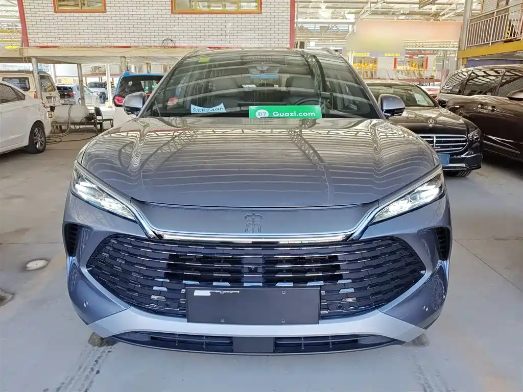 BYD L DM-i 2025 — фото 3