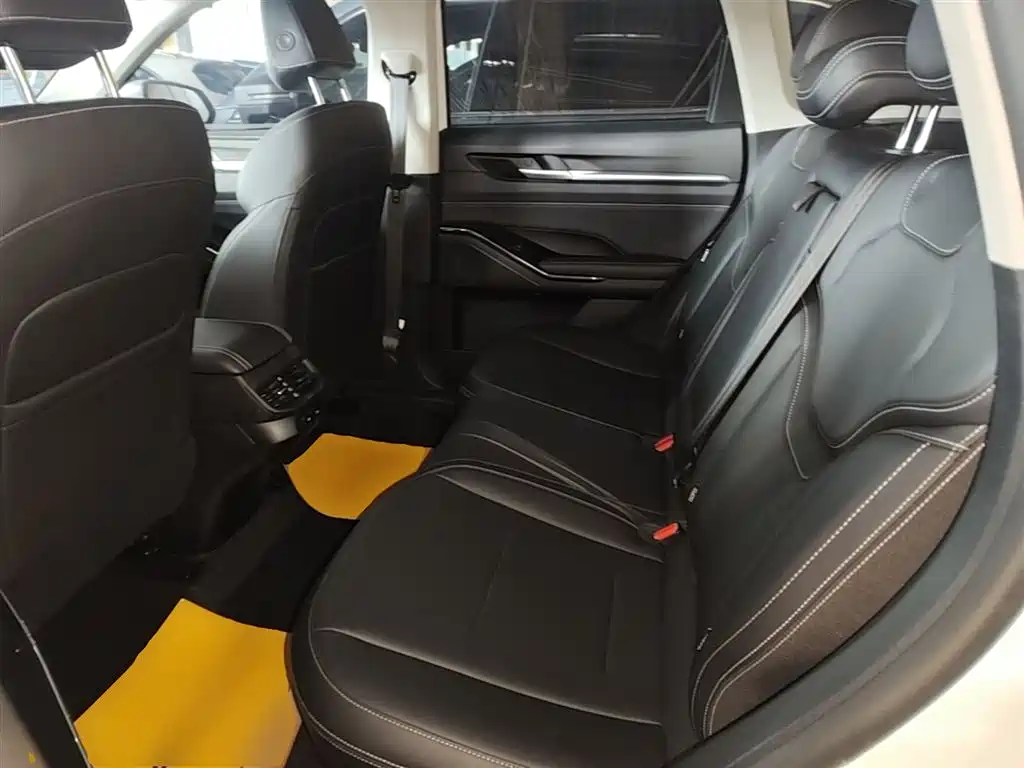Haval H6 2023 — фото 17