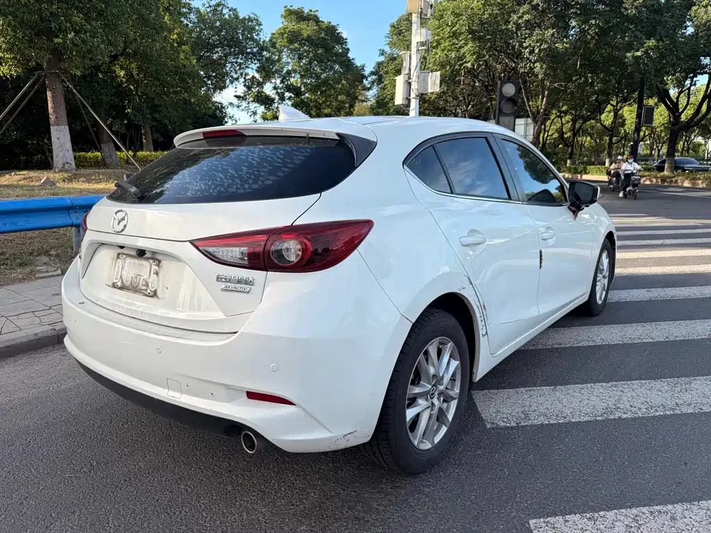 Mazda 3 Axela 2020