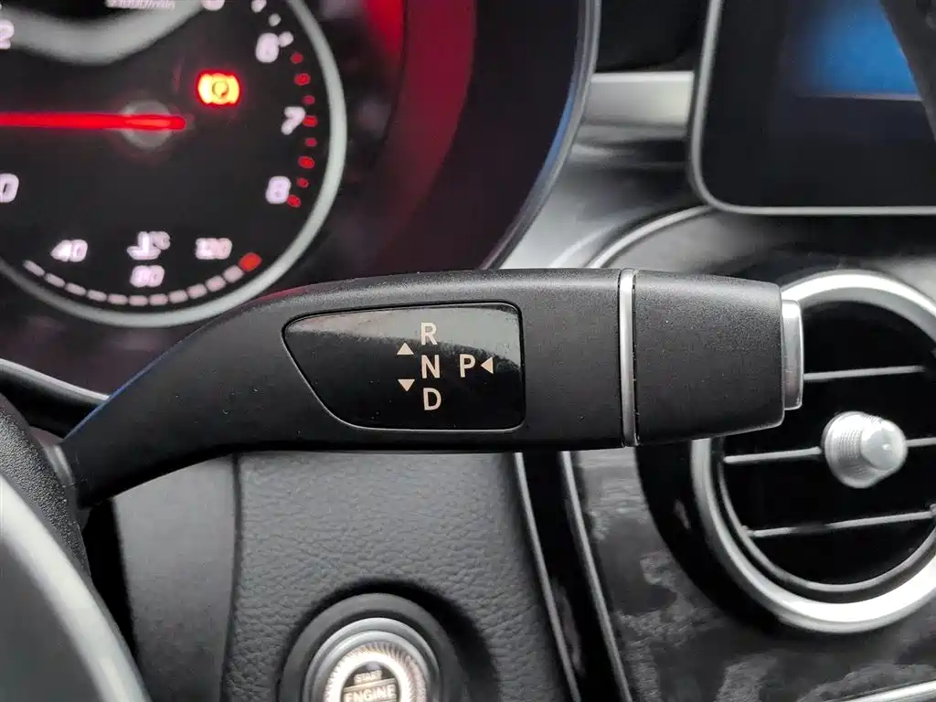 Mercedes-Benz C-Class 2019 — фото 13