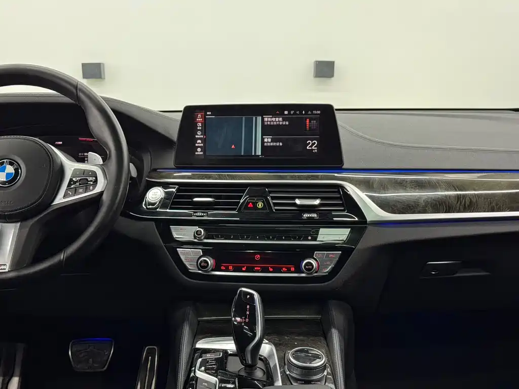 BMW 6 Series GT 2020 — фото 10