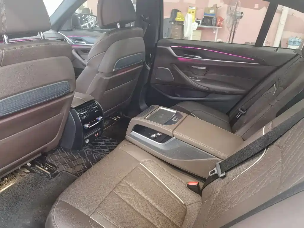 BMW 5 Series 2022