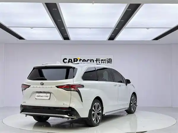 Toyota Granvia 2024
