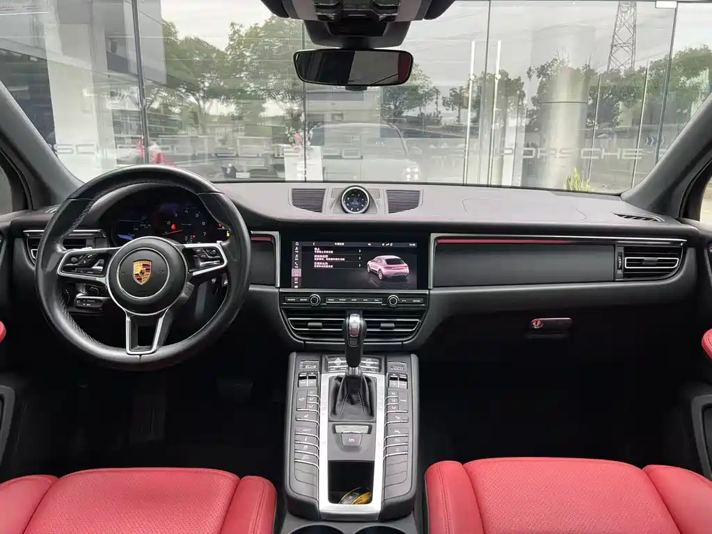 Porsche Macan 2021 — фото 10