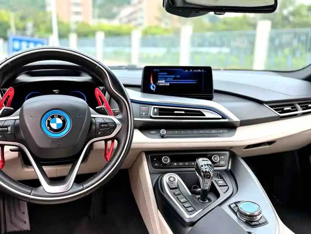 BMW i8 2015 — фото 5