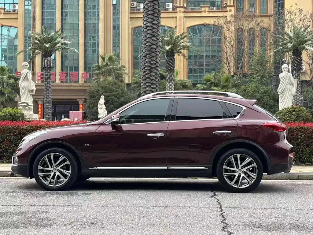 Infiniti QX50 2016 — фото 2