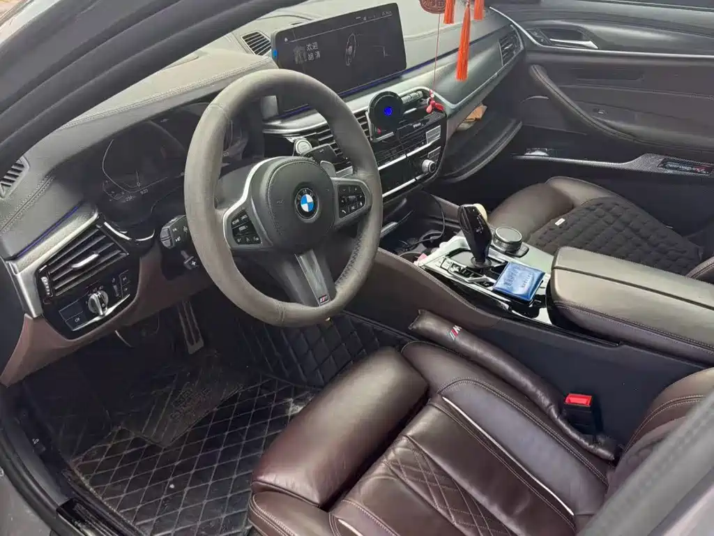 BMW 5 Series 2022