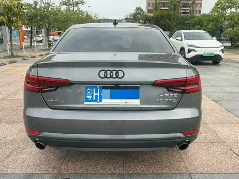 Audi A4L 2017
