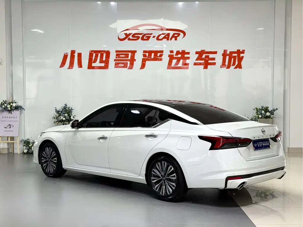 Nissan Teana 2024