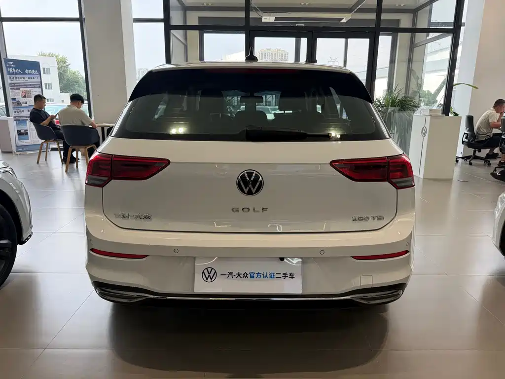 Volkswagen Golf 2022