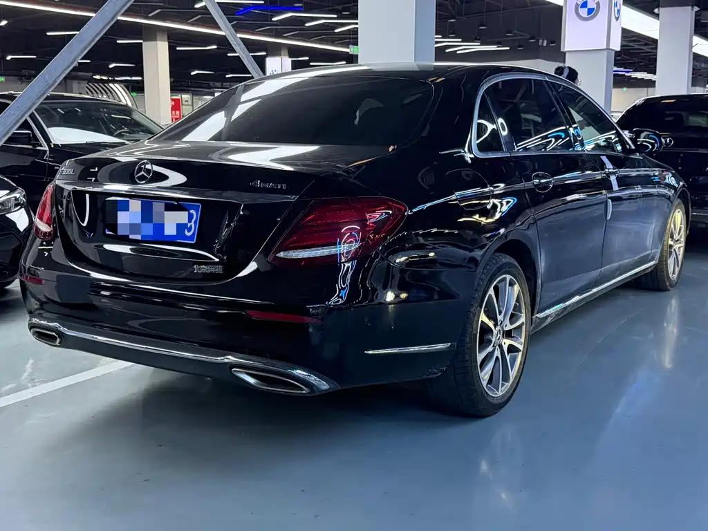 Mercedes-Benz E-Class 2019 — фото 9