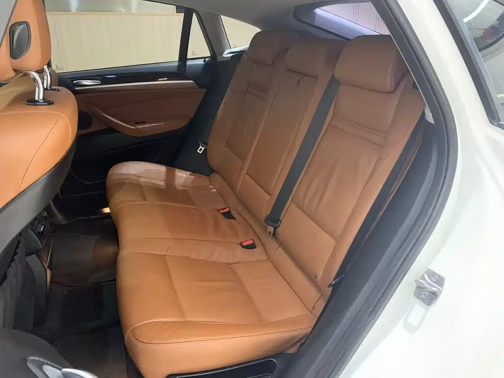 BMW X6 2014 — фото 14
