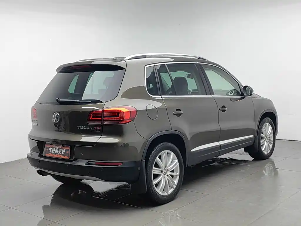 Volkswagen Tiguan 2014 — фото 2