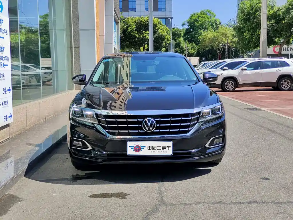 Volkswagen Passat 2022
