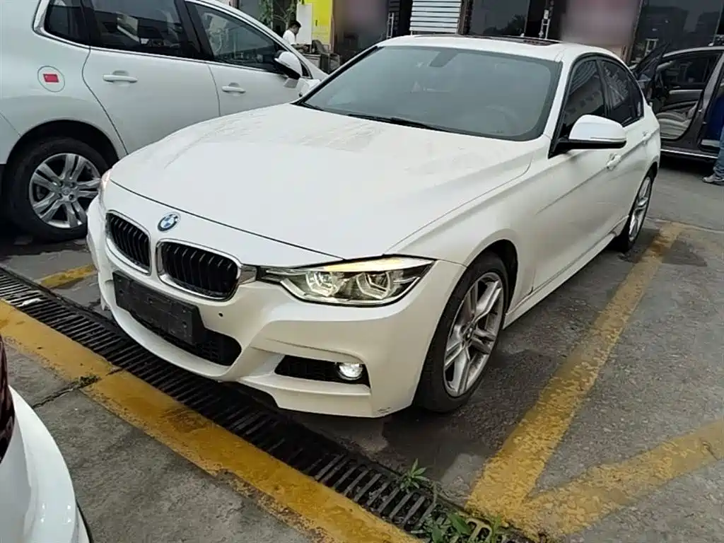 BMW 3 Series 2018 — фото 1