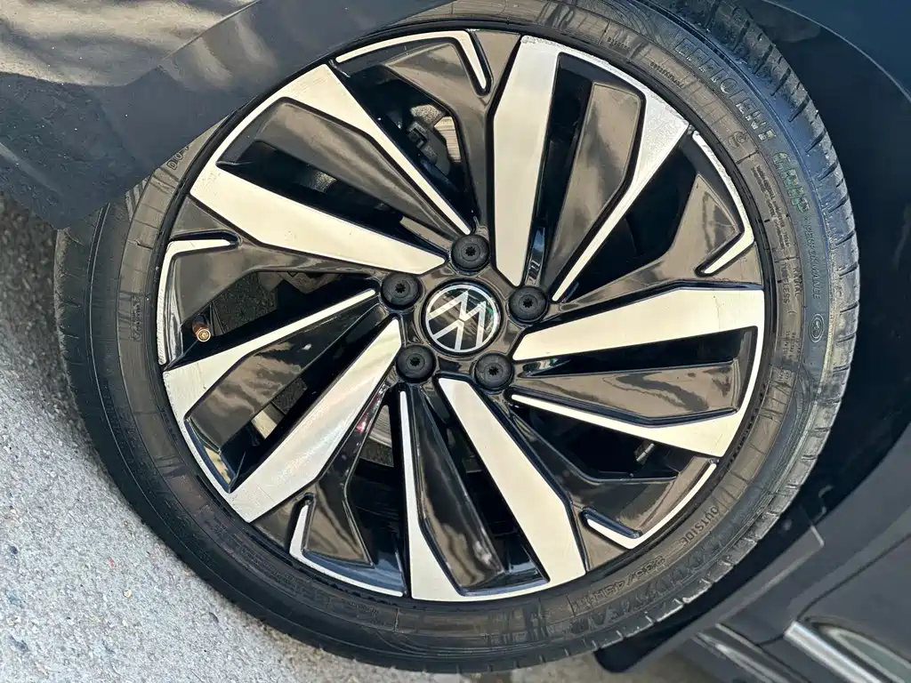 Volkswagen Passat 2022 — фото 18