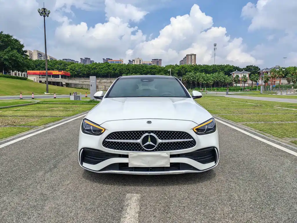 Mercedes-Benz C-Class 2023 — фото 1