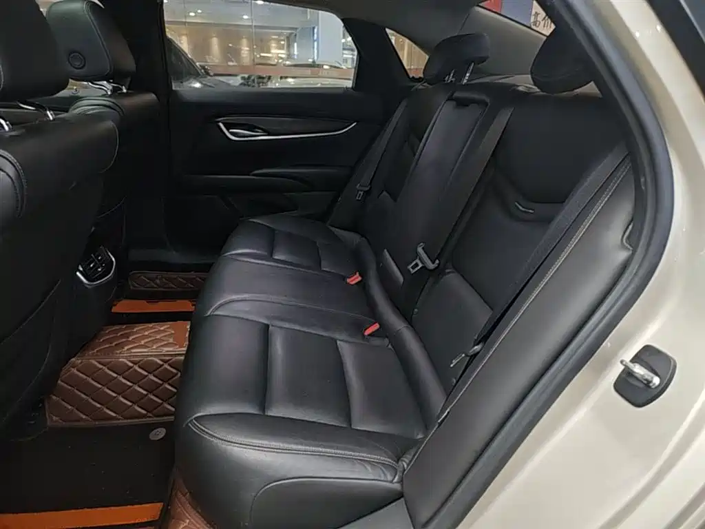 Cadillac XTS 2019 — фото 17