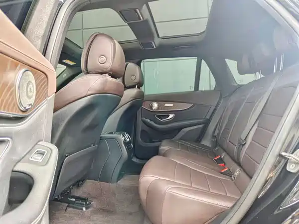 Mercedes-Benz GLC 2021