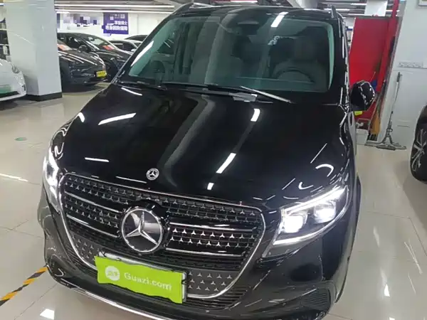 Mercedes-Benz V-Class 2025