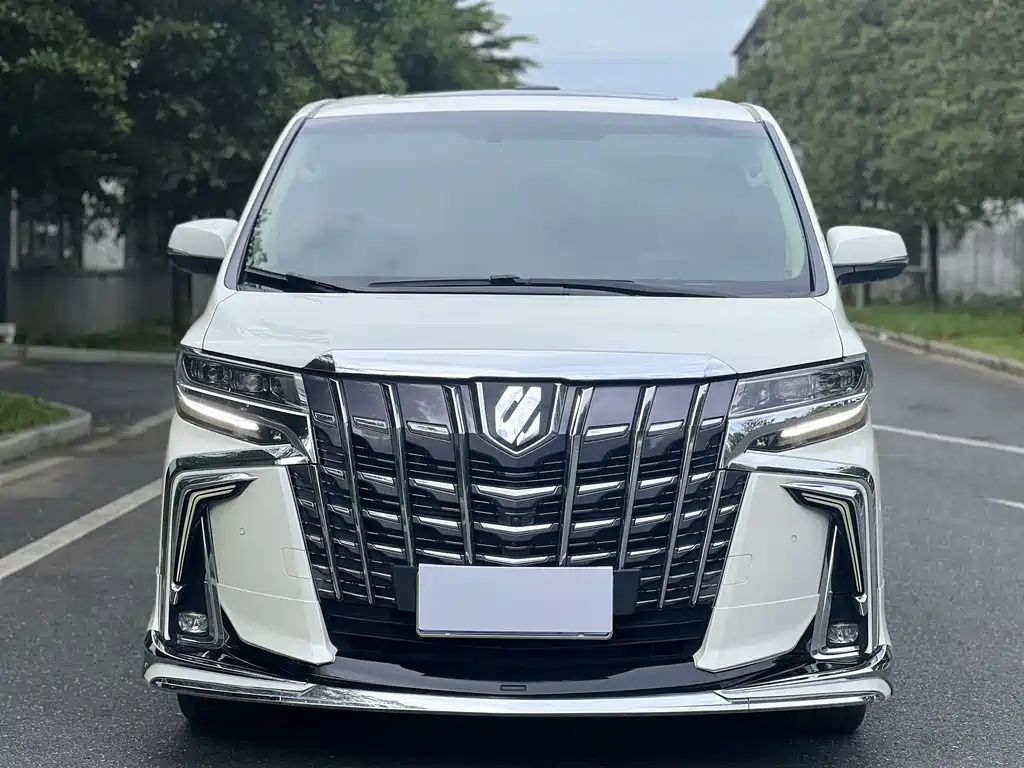 Toyota Alphard 2018 — фото 2