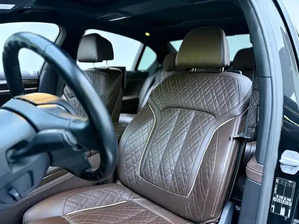 BMW 7 Series 2021