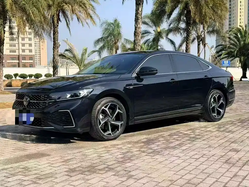 Volkswagen Passat 2024