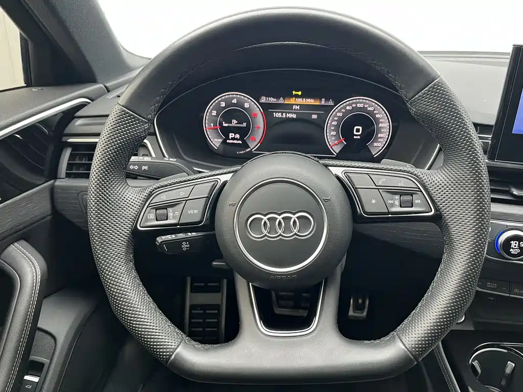 Audi A4L 2024 — фото 12