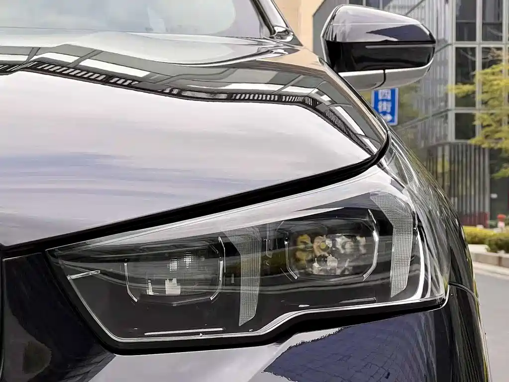 BMW i5 2025 — фото 18