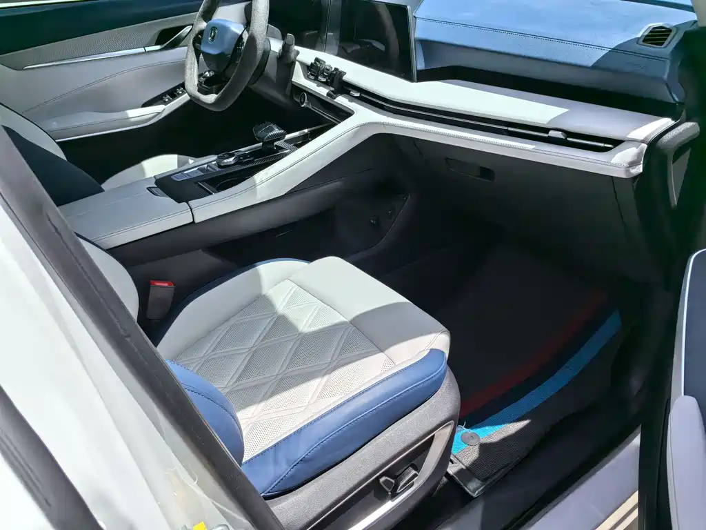 Changan CS75 PLUS 2022 — фото 12
