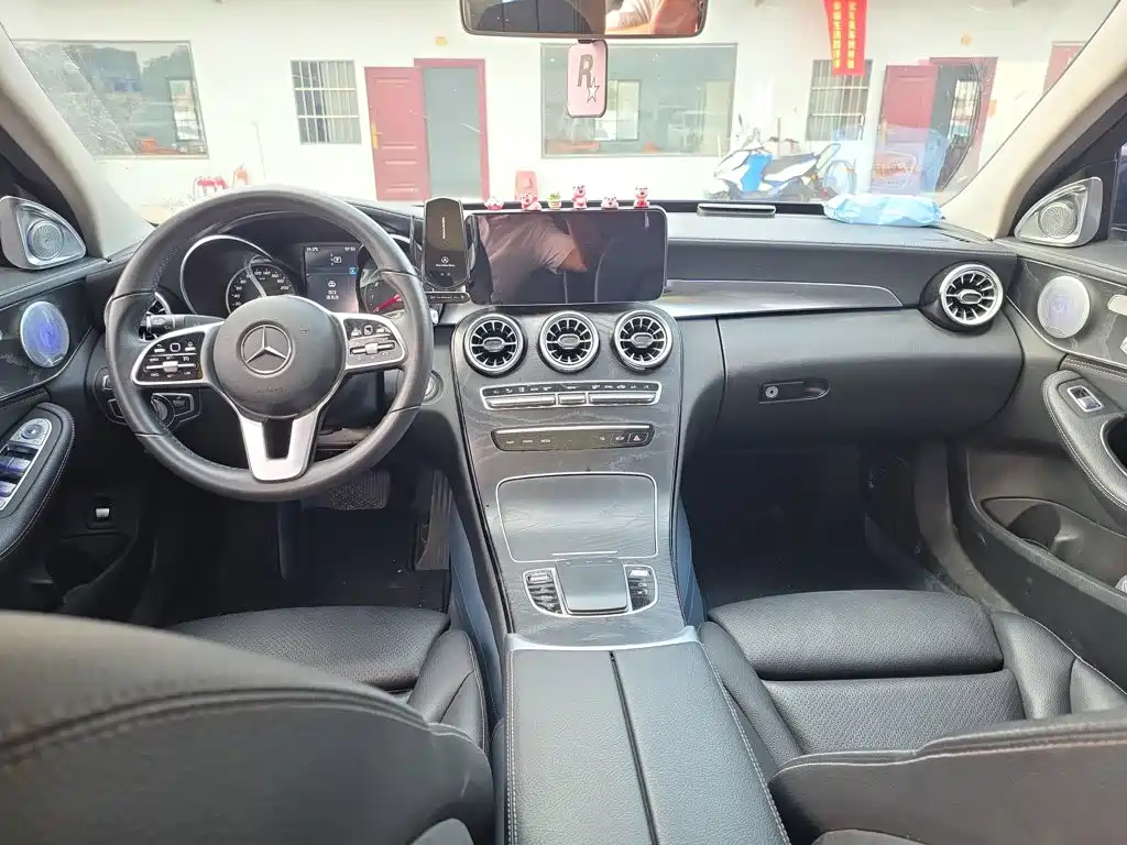 Mercedes-Benz C-Class 2019 — фото 11