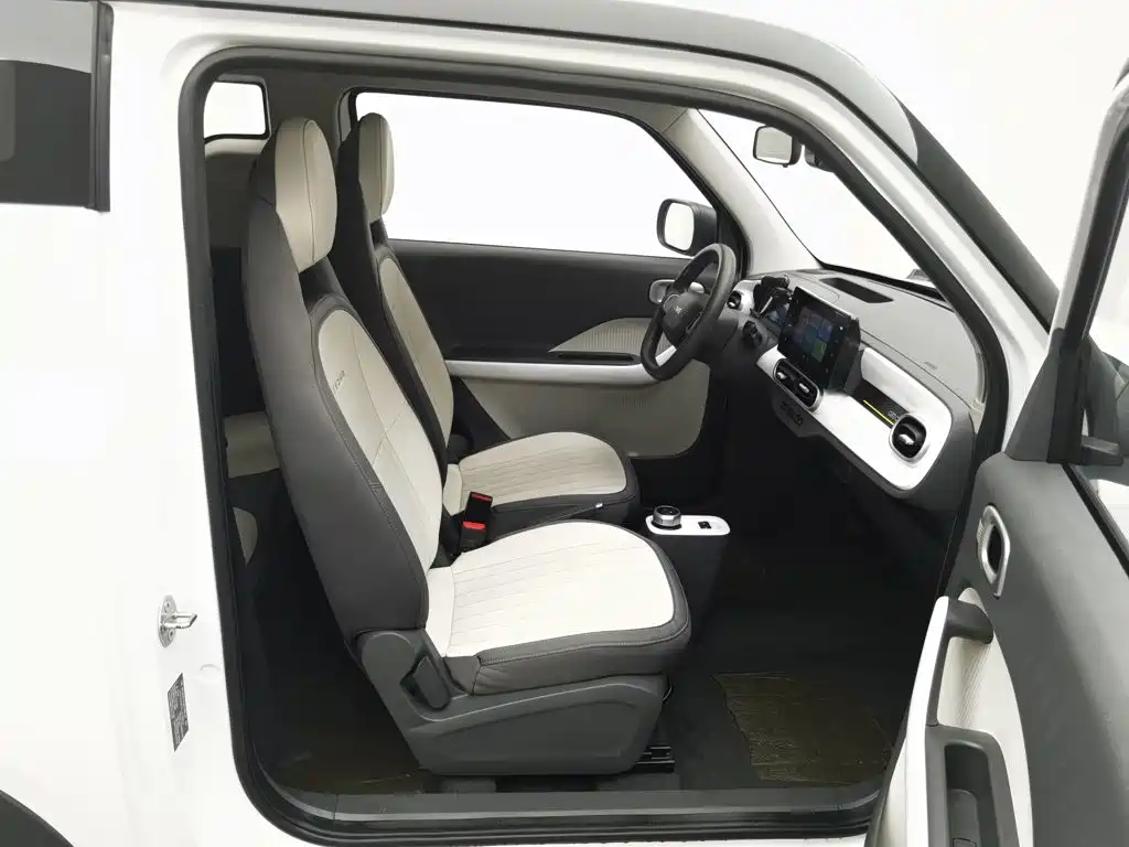 Geely Galaxy Panda 2025 — фото 23