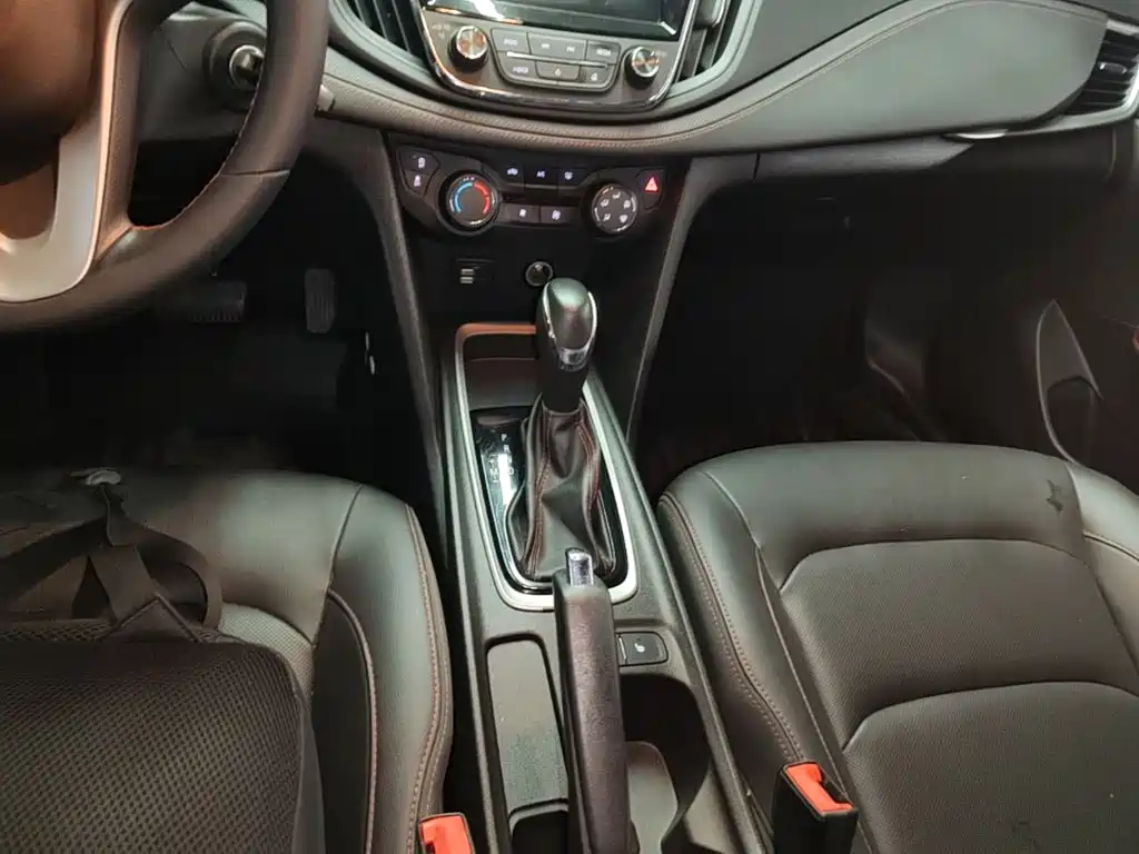 Chevrolet Monza 2020 — фото 14