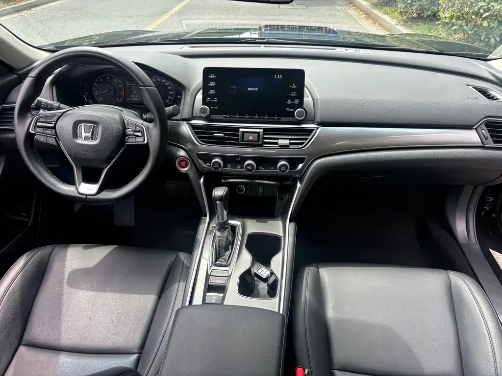 Honda Accord 2021 — фото 10