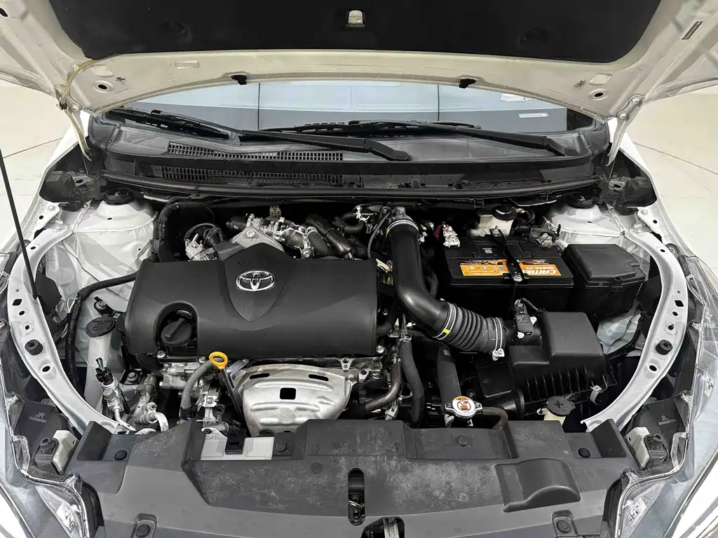 Toyota Yaris L 2022 — фото 24