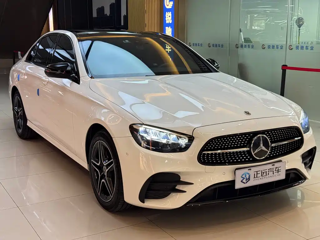 Mercedes-Benz E-Class 2022