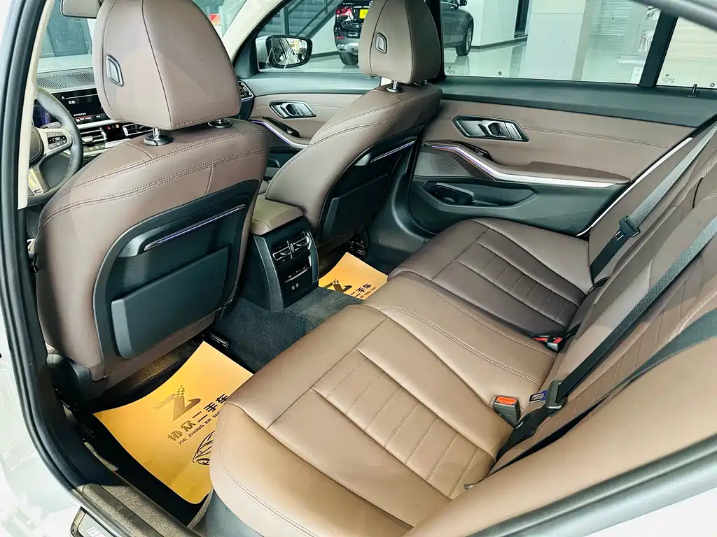 BMW 3 Series 2020 — фото 15