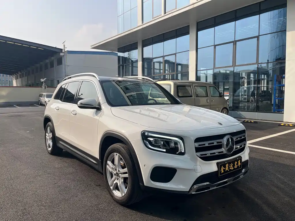 Mercedes-Benz GLB 2021