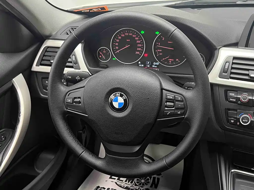 BMW 3 Series 2015 — фото 22