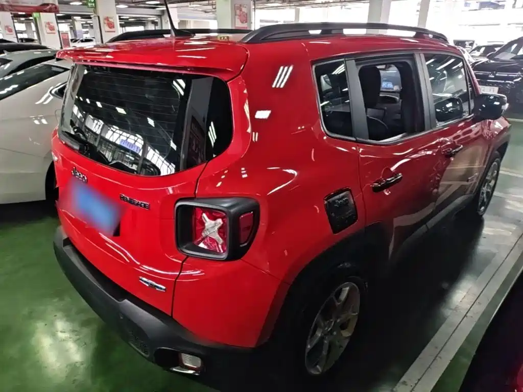 Jeep Renegade 2018 — фото 5