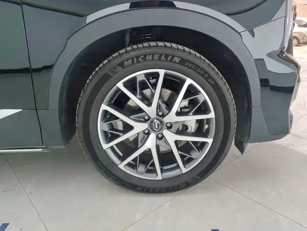 GAC Trumpchi GS8 2025