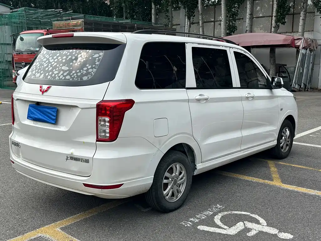 Wuling Hongguang 2019