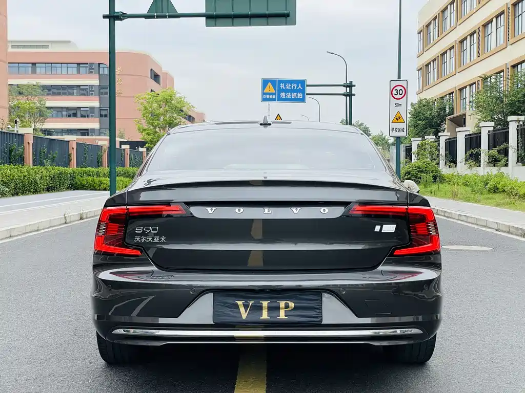 Volvo S90 PHEV 2021 — фото 34