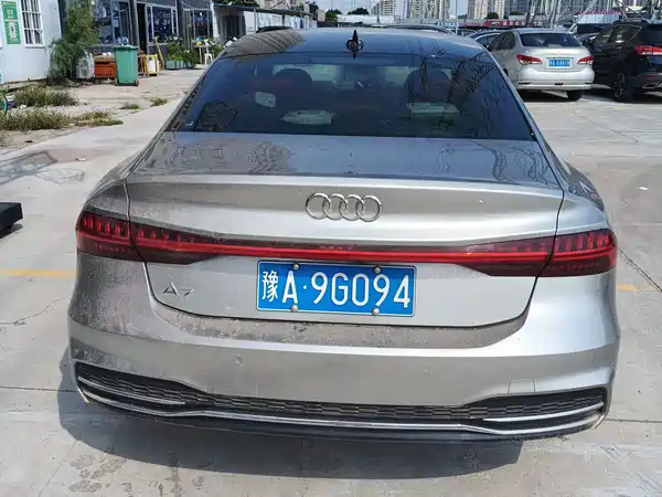 Audi A7L 2023
